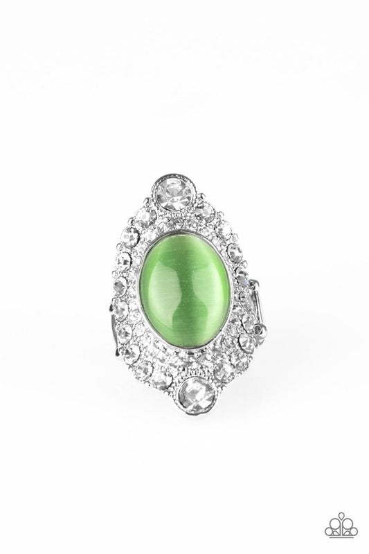 Riviera Royalty - Green - Paparazzi Ring Image