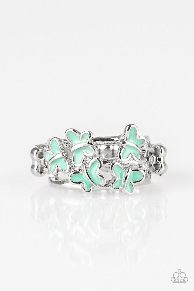 Paparazzi Ring ~ Fluttering Fashion - Green