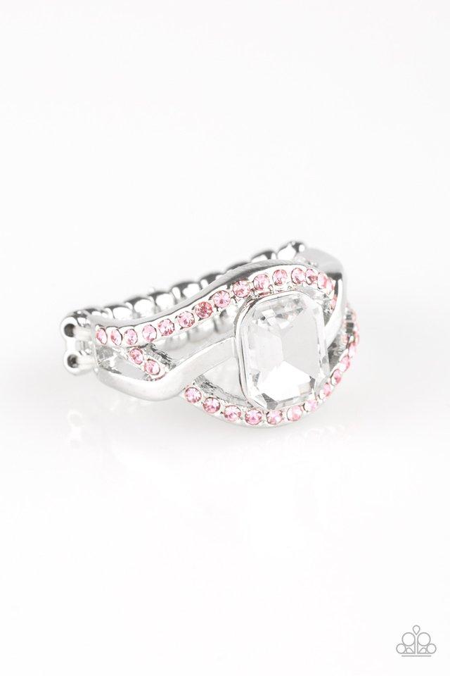 Paparazzi Ring ~ BLING It On! - Pink