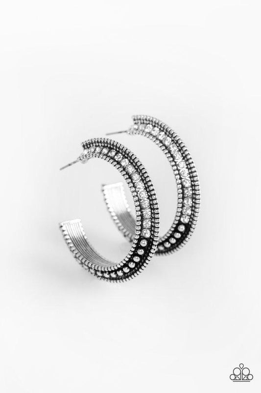 Paparazzi Earring ~ Retro Reverberation - White