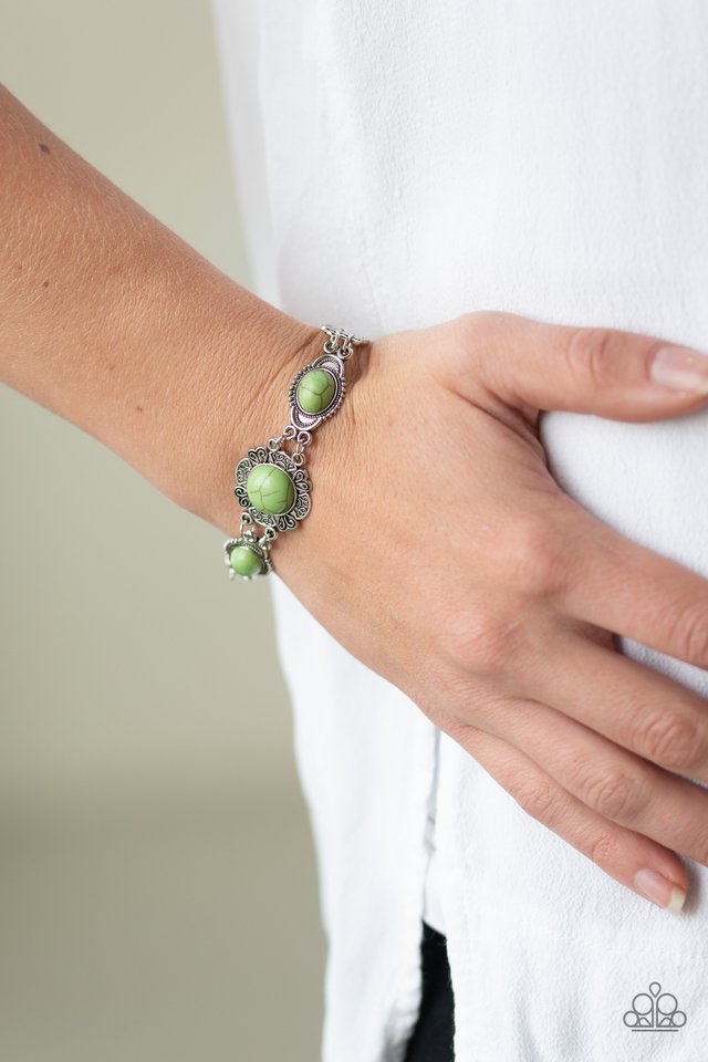 Serenely Southern - Green - Paparazzi Bracelet Image