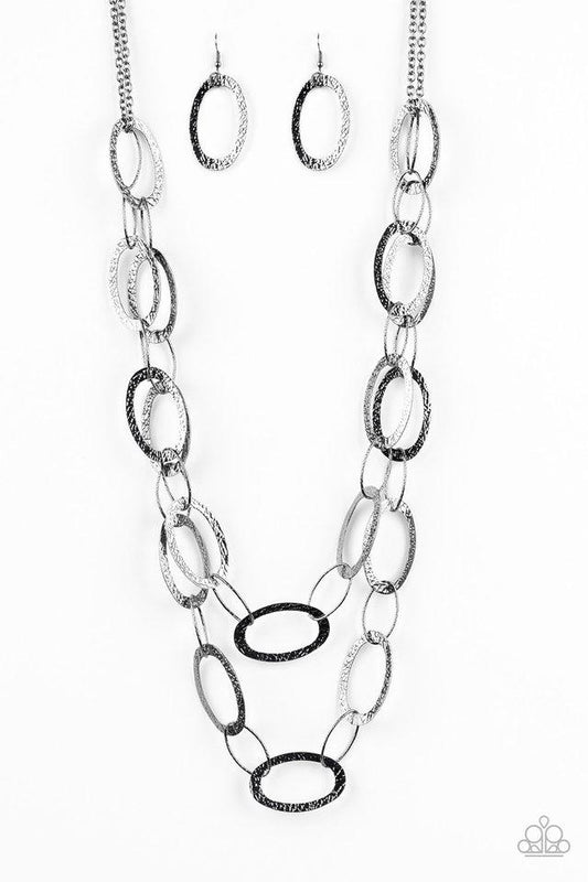 Paparazzi Necklace ~ Glimmer Goals - Black