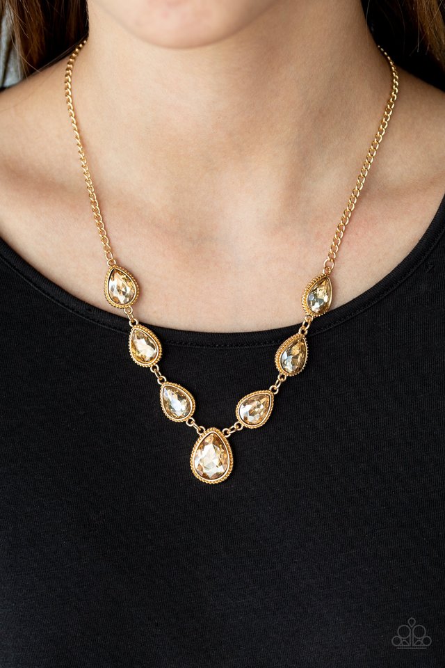 Socialite Social - Gold - Paparazzi Necklace Image
