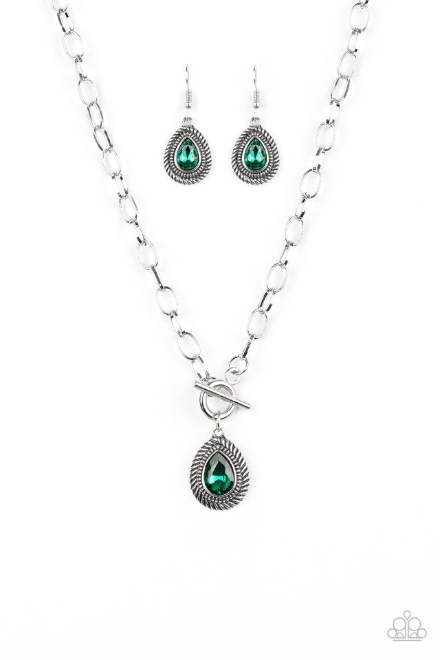 Sheen Queen - Green - Paparazzi Necklace Image