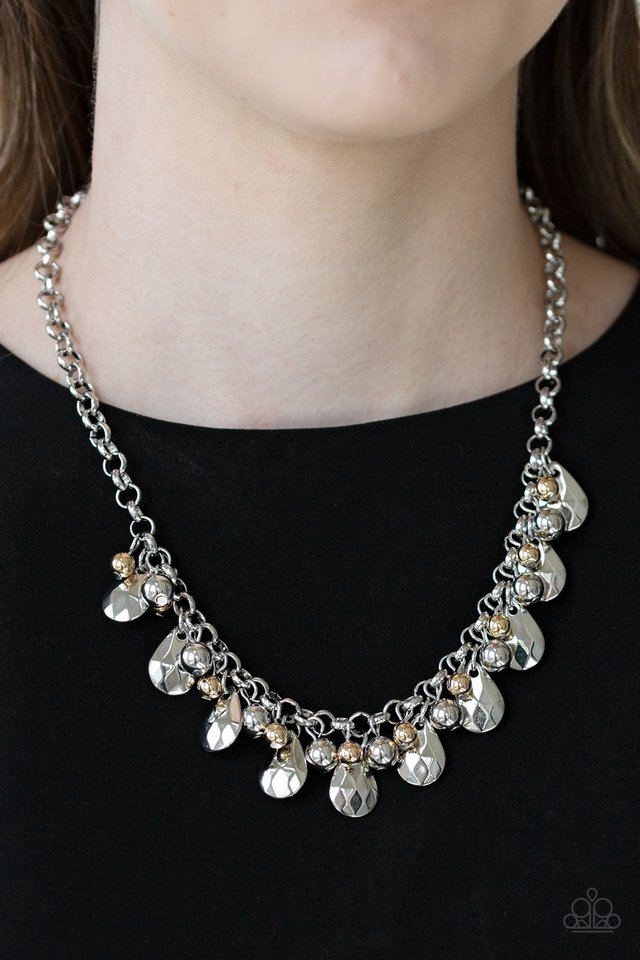 Paparazzi Necklace ~ Stage Stunner - Silver