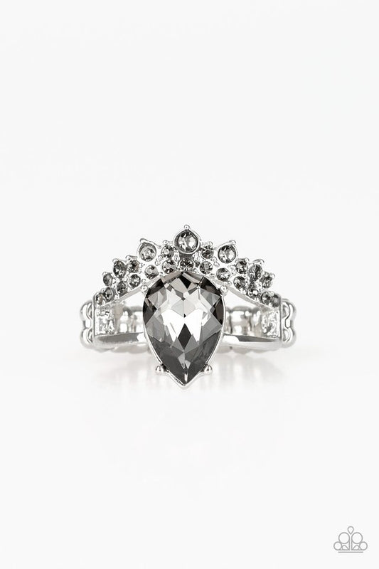 If The Crown Fits - Silver - Paparazzi Ring Image