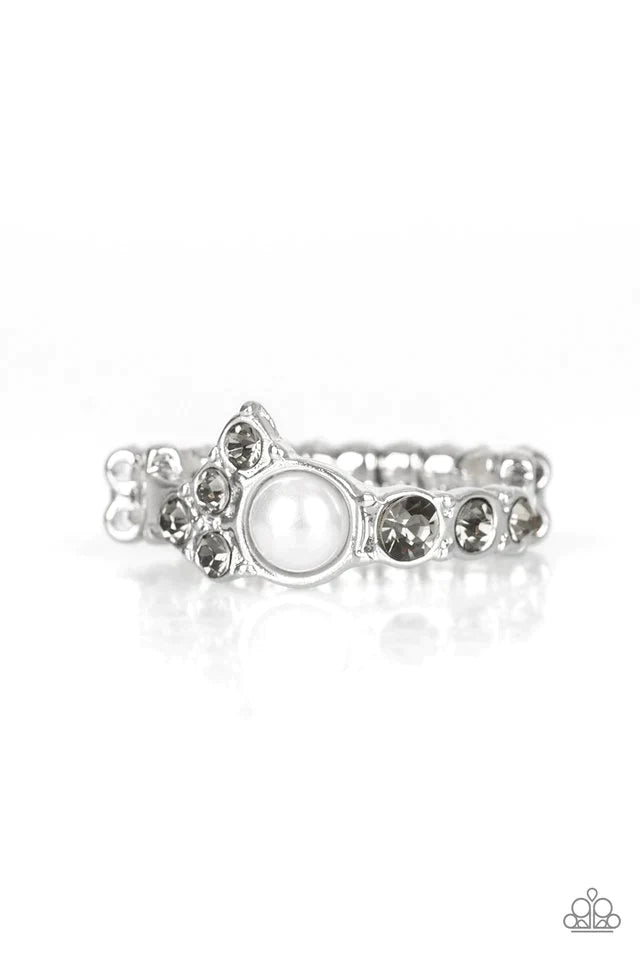 Paparazzi Ring ~ Center Stage Celebrity - Silver