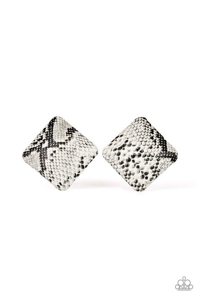 Paparazzi Earring ~ Making HISS-tory - White