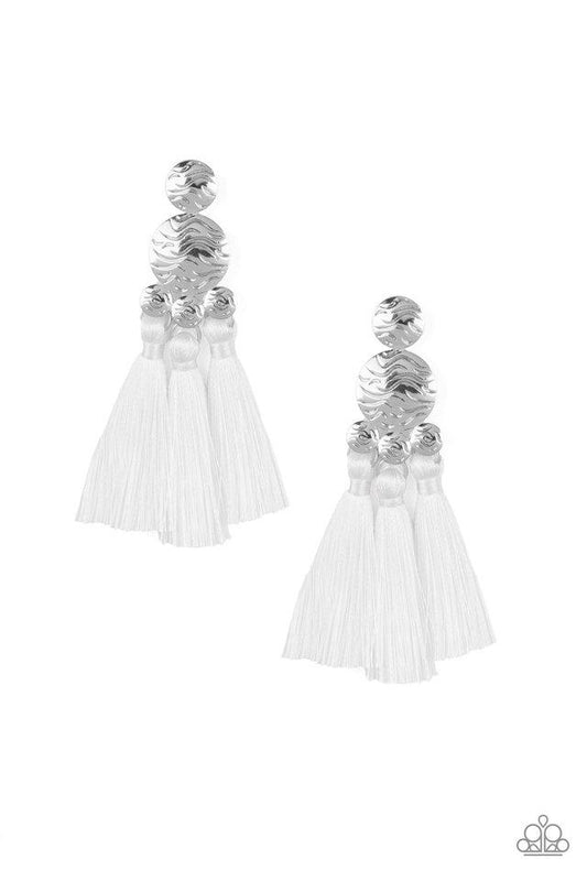 Paparazzi Earring ~ Taj Mahal Tourist - White