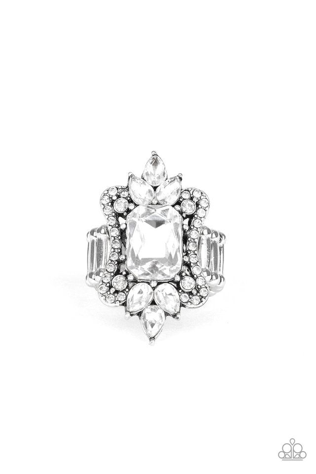 Paparazzi Ring ~ Things That Go Boom! - White
