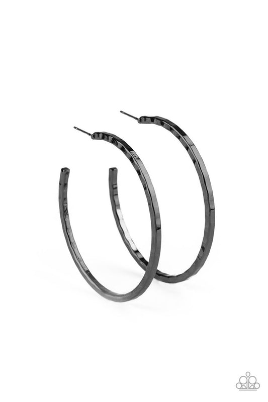 Totally Throwback - Black - Paparazzi Earring Image