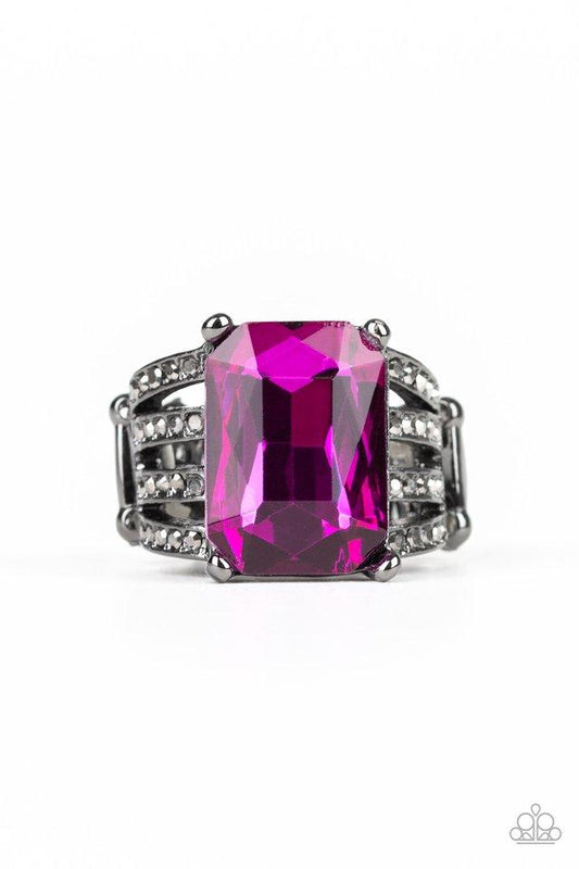 Paparazzi Ring ~ Expect Heavy REIGN - Pink
