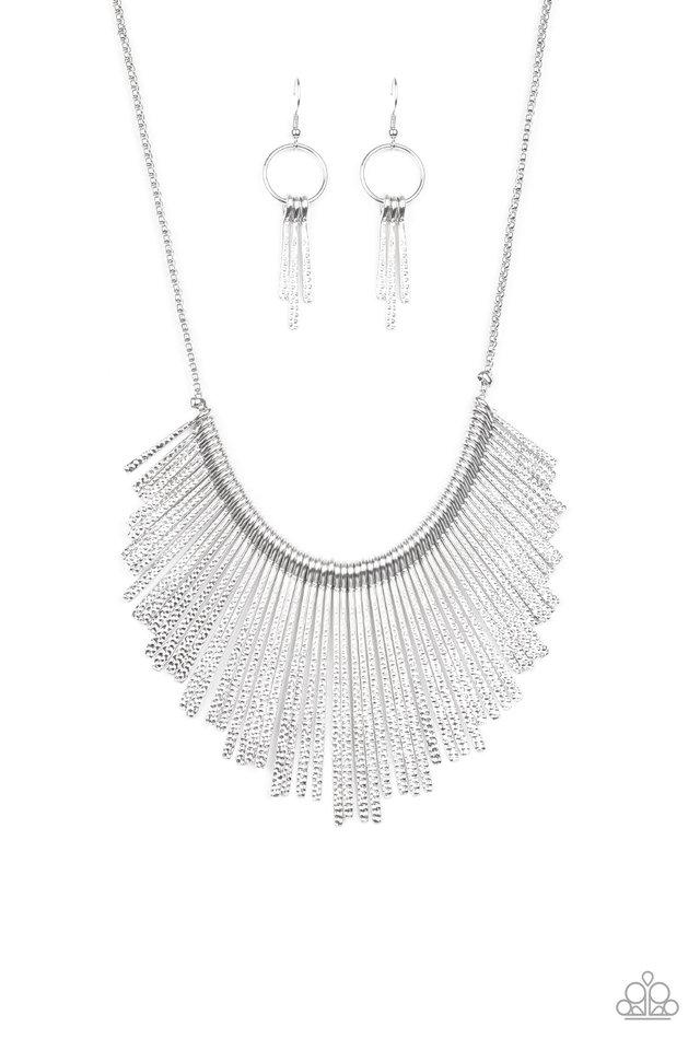 Paparazzi Necklace ~  Metallic Mane - Silver