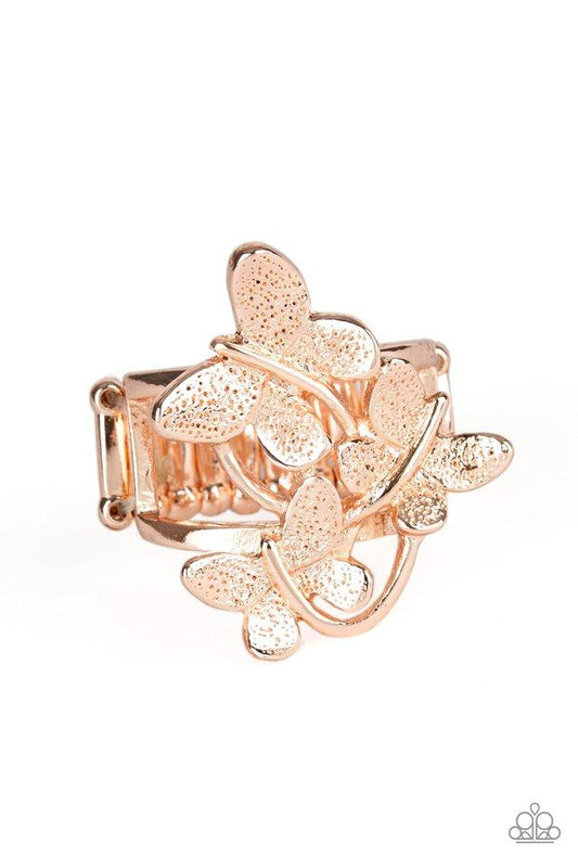 Paparazzi Ring ~ Full Of Flutter - Rose Gold