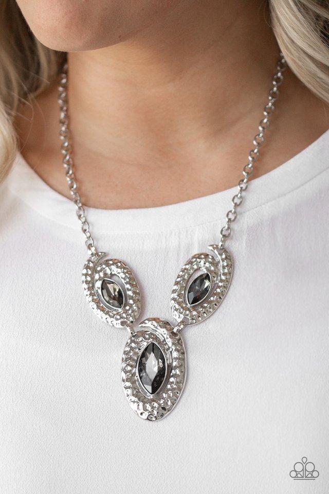 Paparazzi Necklace ~ Metro Mystique - Silver