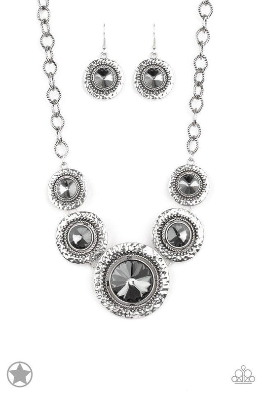 Paparazzi Necklace ~ Global Glamour