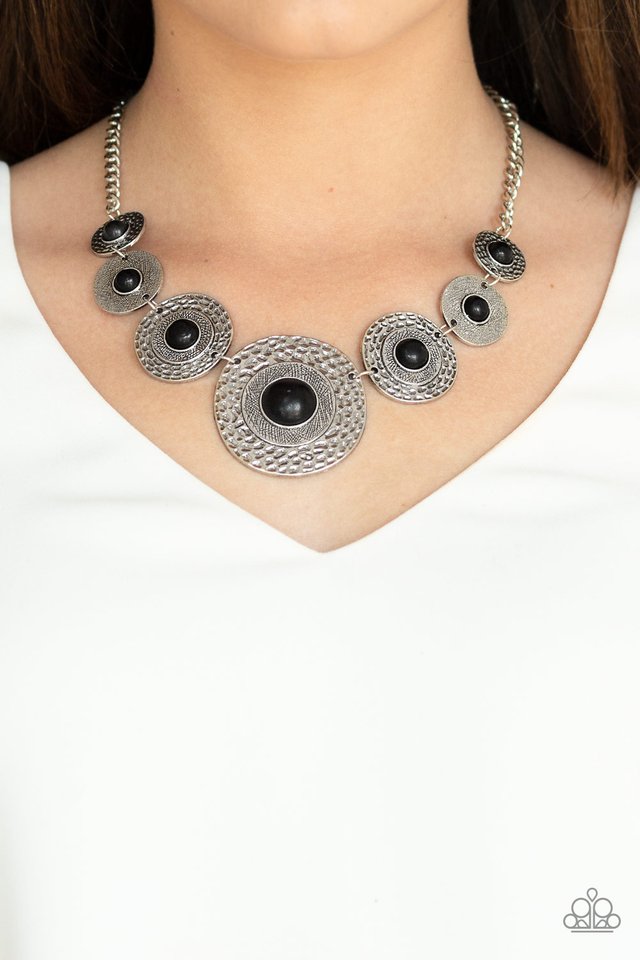 Tiger Trap - Black - Paparazzi Necklace Image