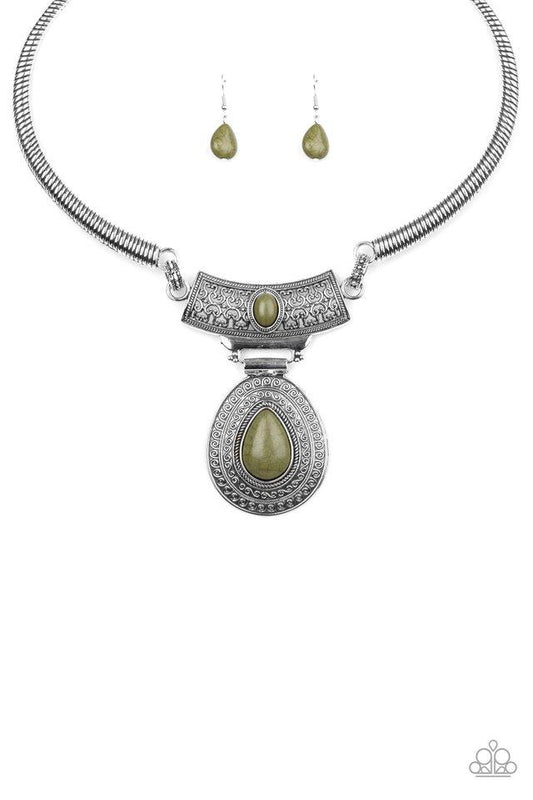 Paparazzi Necklace ~ Prowling Prowess - Green