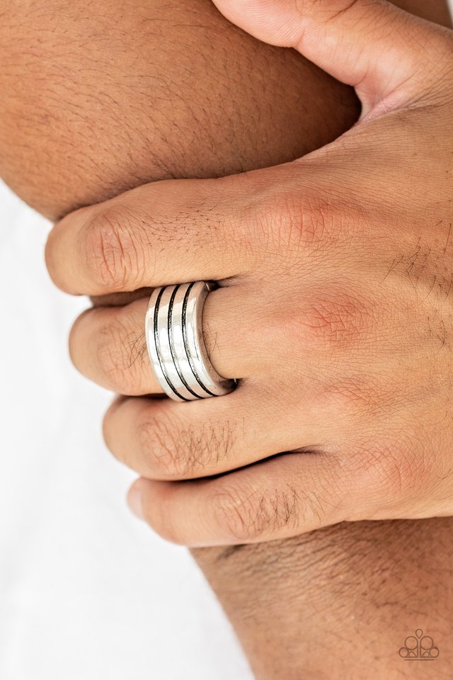Zip Line - Silver - Paparazzi Ring Image