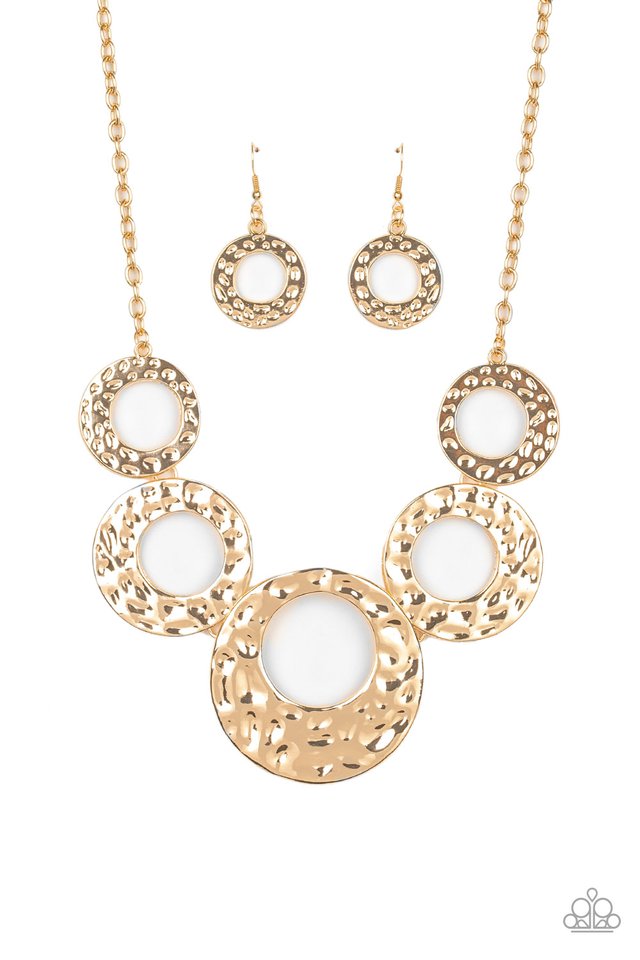 Mildly Metro - Gold - Paparazzi Necklace Image