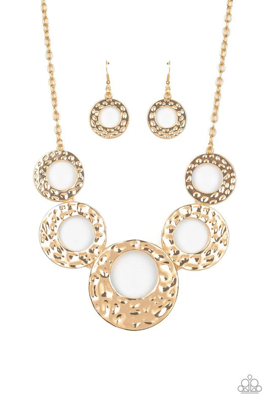 Mildly Metro - Gold - Paparazzi Necklace Image