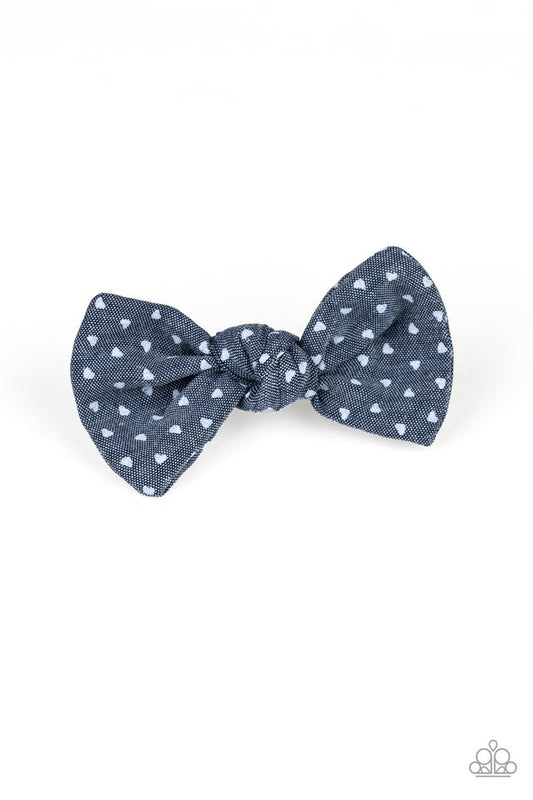 BOW a Kiss - Blue - Paparazzi Hair Accessories Image