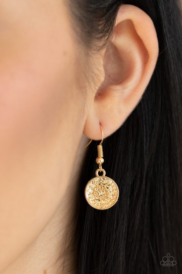 Medallion Marvel - Gold - Paparazzi Necklace Image