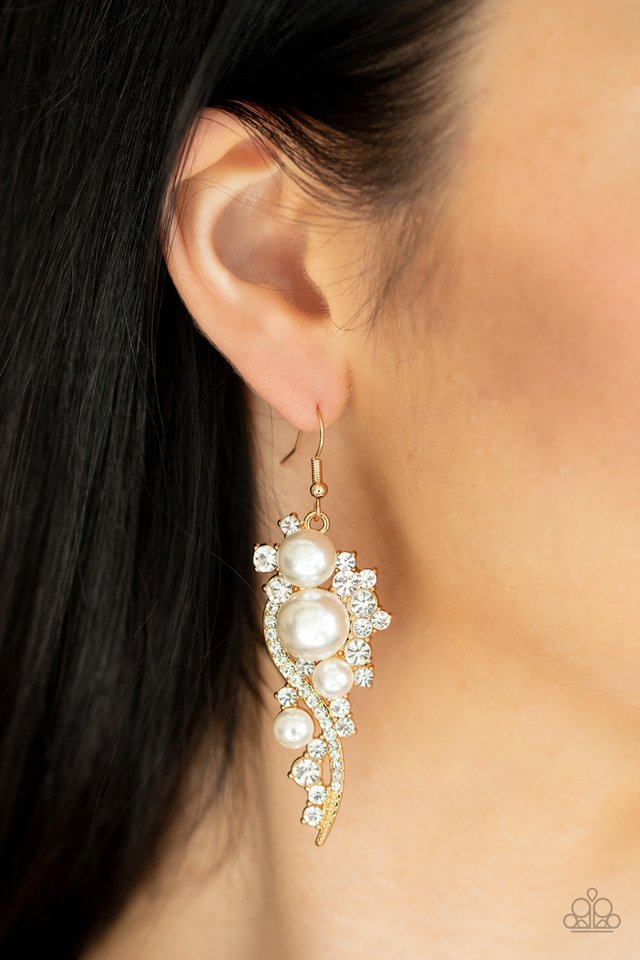 High-End Elegance - Gold - Paparazzi Earring Image