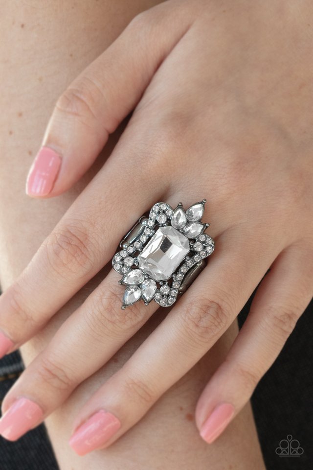 Things That Go Boom! - Black - Paparazzi Ring Image