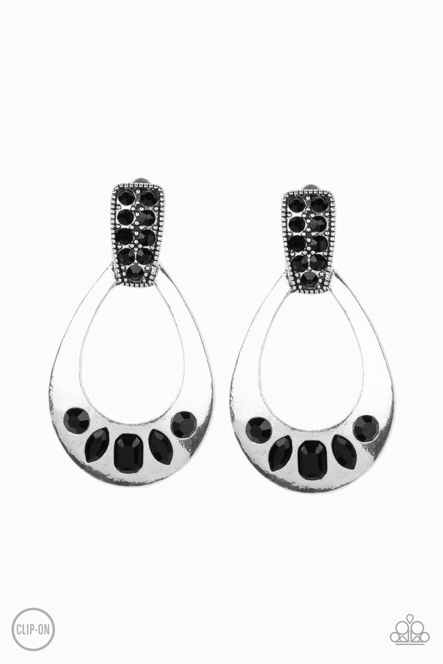 Broker Babe - Black - Paparazzi Earring Image