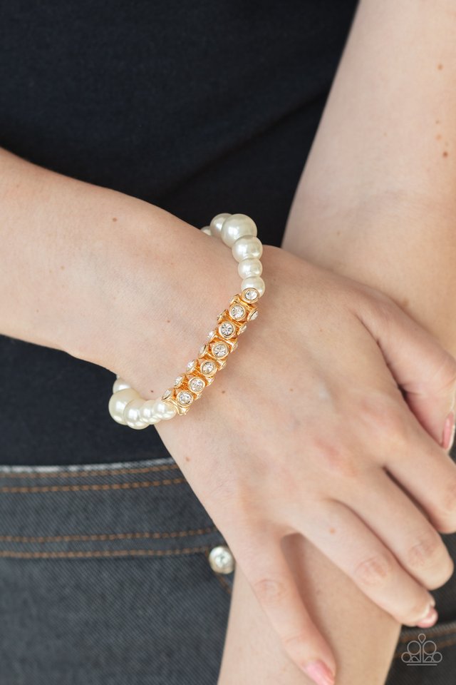 Traffic-Stopping Sparkle - Gold - Paparazzi Bracelet Image