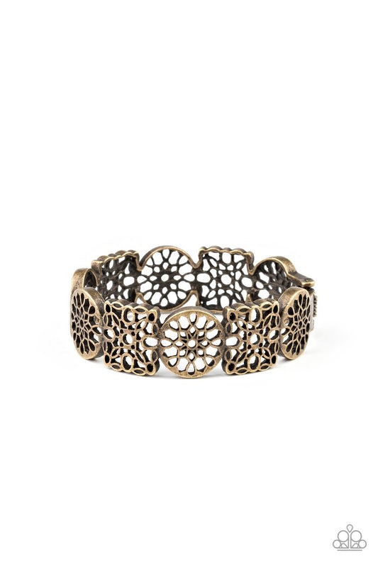 Mandala Mixer - Brass - Paparazzi Bracelet Image