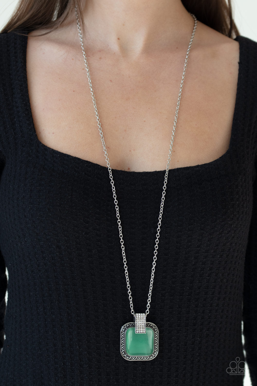 Paparazzi Necklace ~ Effervescent Elegance - Green