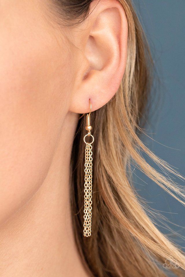 The GLAM-ma - Gold - Paparazzi Necklace Image