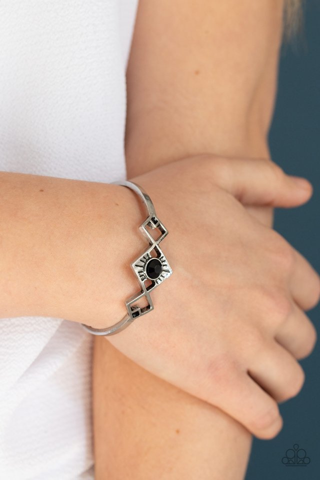 Dainty Deco - Black - Paparazzi Bracelet Image