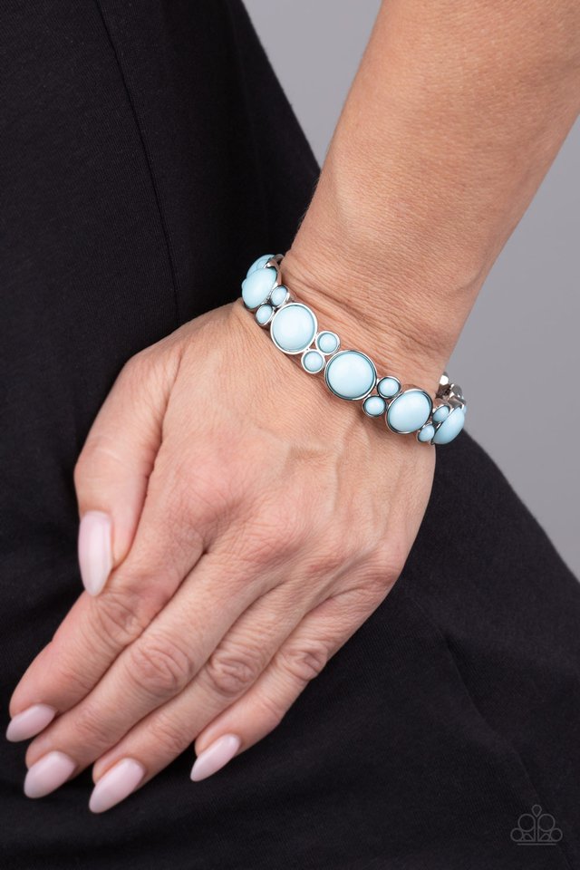 Bubbly Belle - Blue - Paparazzi Bracelet Image