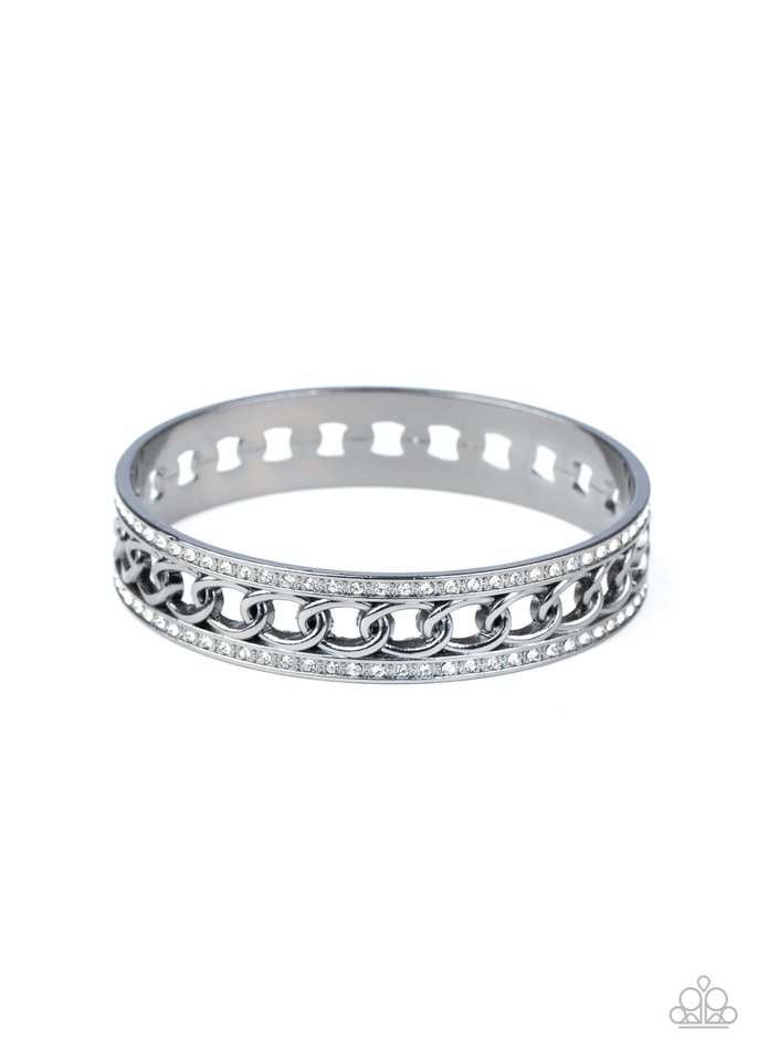 Couture Court - Black - Paparazzi Bracelet Image