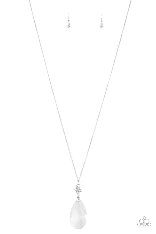 Up in the HEIR - White - Paparazzi Necklace Image