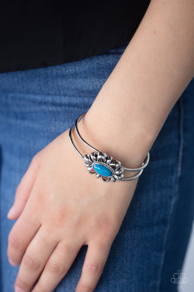 Serene Succulent - Blue - Paparazzi Bracelet Image