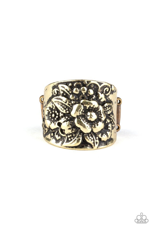 Tropical Bloom - Brass - Paparazzi Ring Image