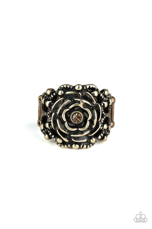 Rose Garden Royal - Brass - Paparazzi Ring Image