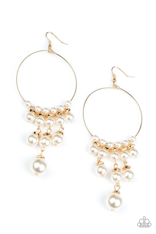 Working The Room - Gold - Paparazzi Earring Image
