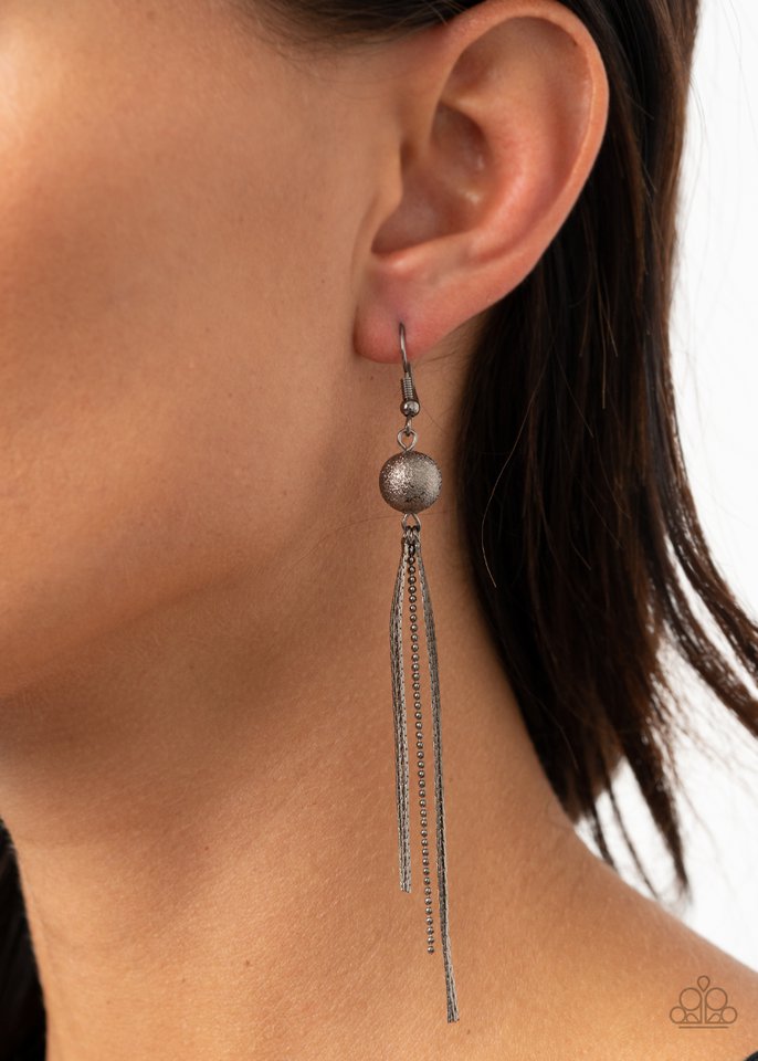 SLEEK-ing Revenge - Black - Paparazzi Earring Image
