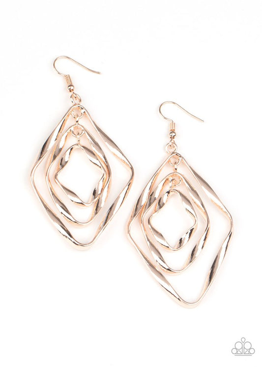 Retro Resplendence - Gold - Paparazzi Earring Image