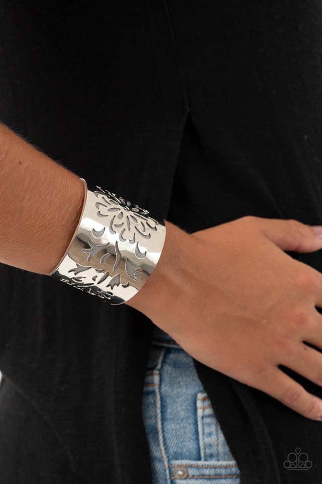Get Your Bloom On - Silver - Paparazzi Bracelet Image