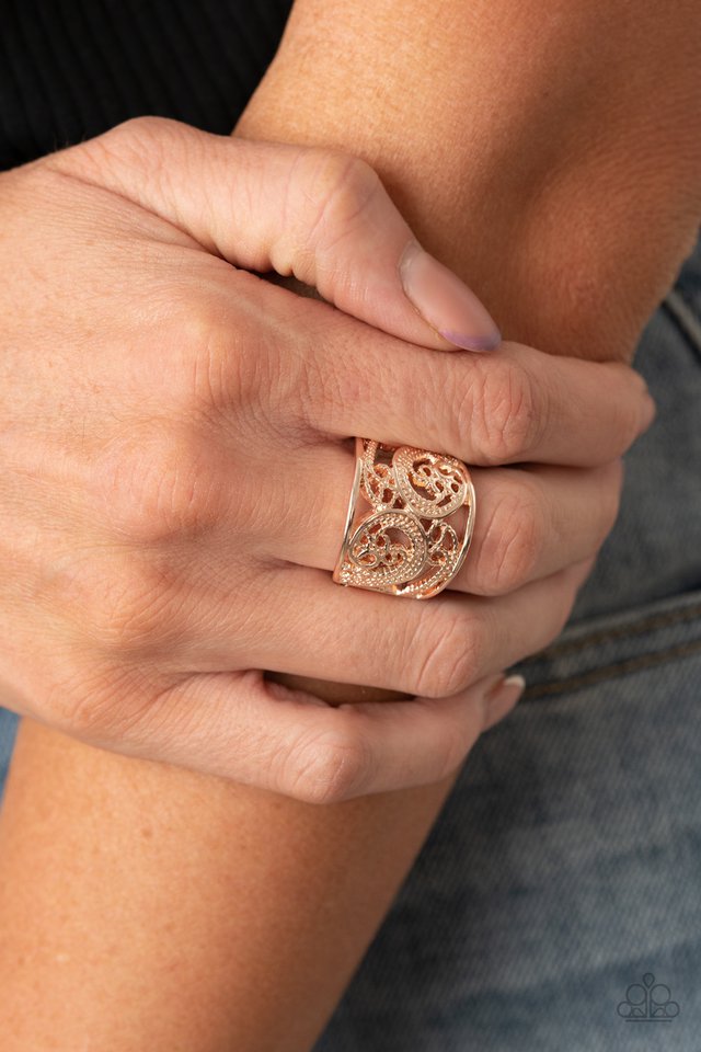 Turning The Tides - Rose Gold - Paparazzi Ring Image