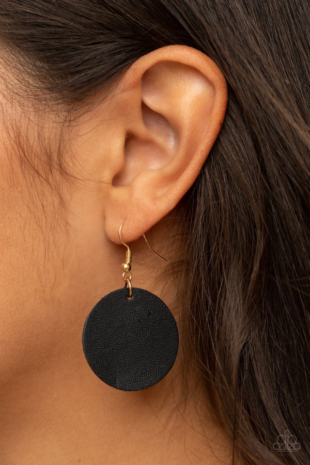 Sooner or LEATHER - Black - Paparazzi Necklace Image