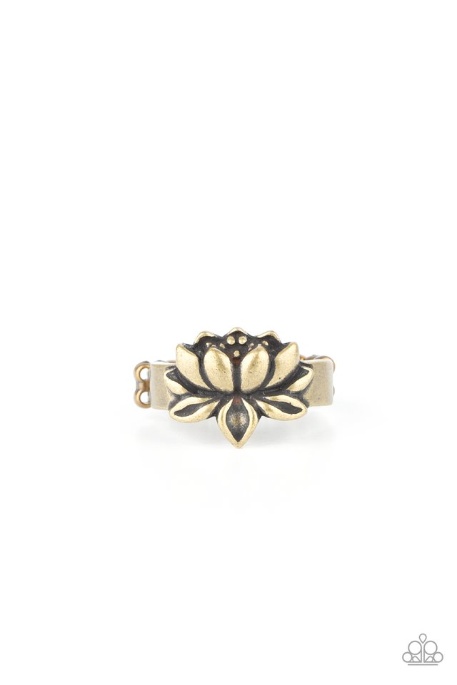 Lotus Crowns - Brass - Paparazzi Ring Image