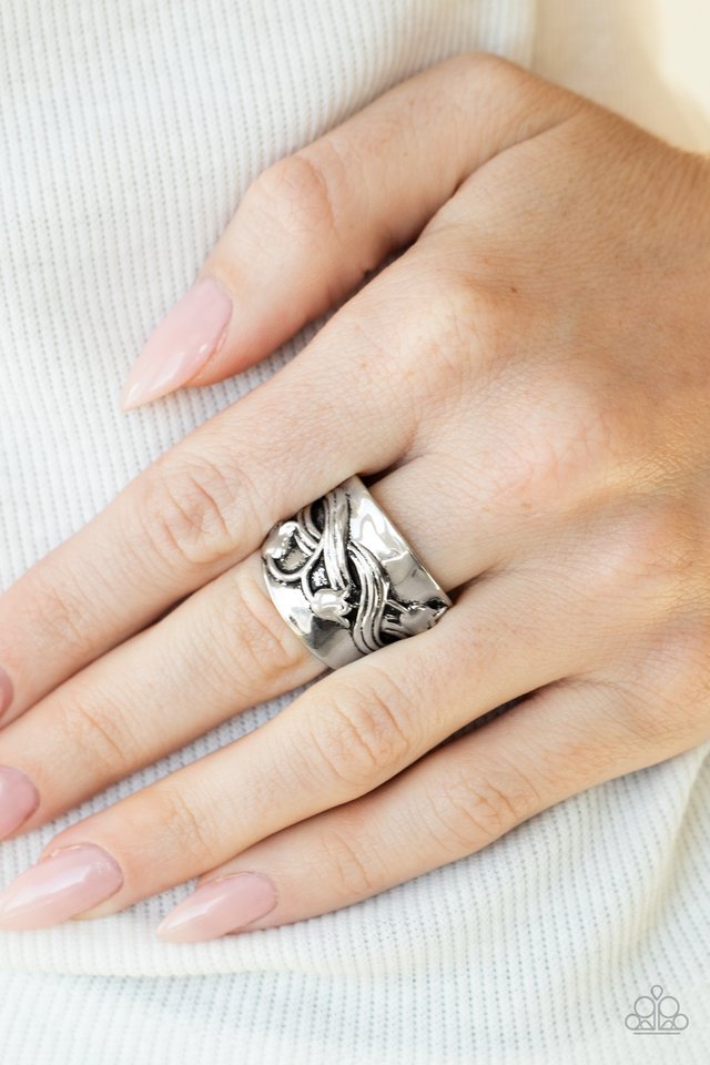 Follow The Tulips - Silver - Paparazzi Ring Image