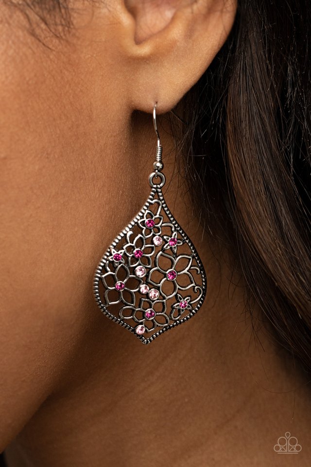 Full Out Florals - Pink - Paparazzi Earring Image